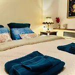 Notre-dame D'escouloubre Sources D'eaux Chaudes Privees Et Sauna 3*