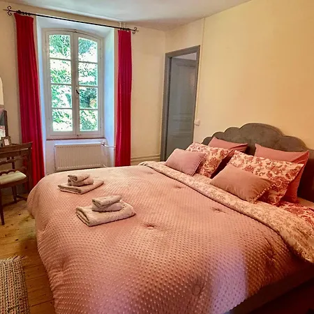 Bed and Breakfast Notre-dame D'escouloubre Sources D'eaux Chaudes Privees Et Sauna 4*
